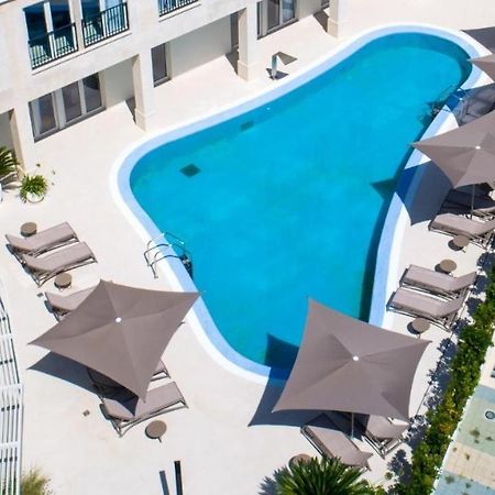 Lux Pool Suite Умаг Экстерьер фото